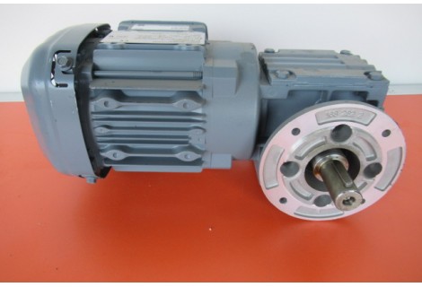 168 RPM  0,37 kW Asmaat 20 mm. UNUSED 
